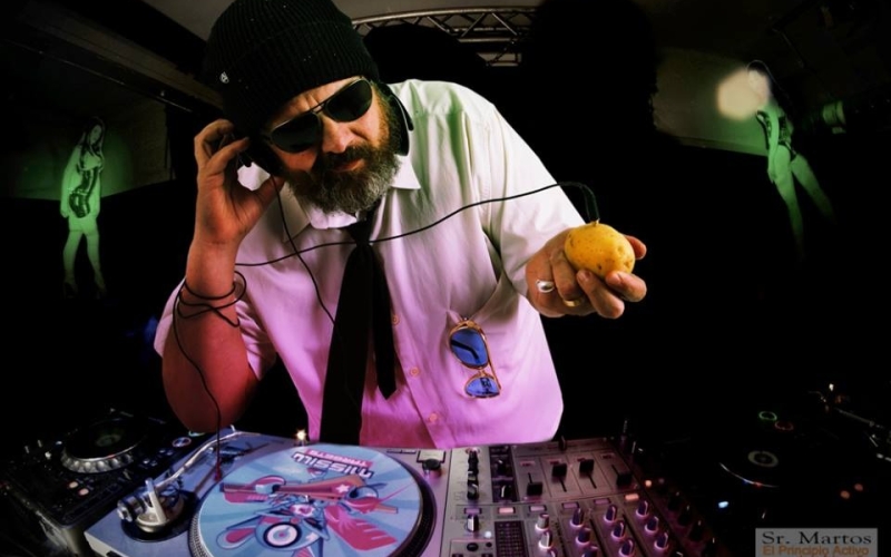 DJ OLI COMEDISCOS 